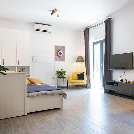 Studio Apartment Les - 4 Min Walk From Amphiteatre بولا المظهر الخارجي الصورة