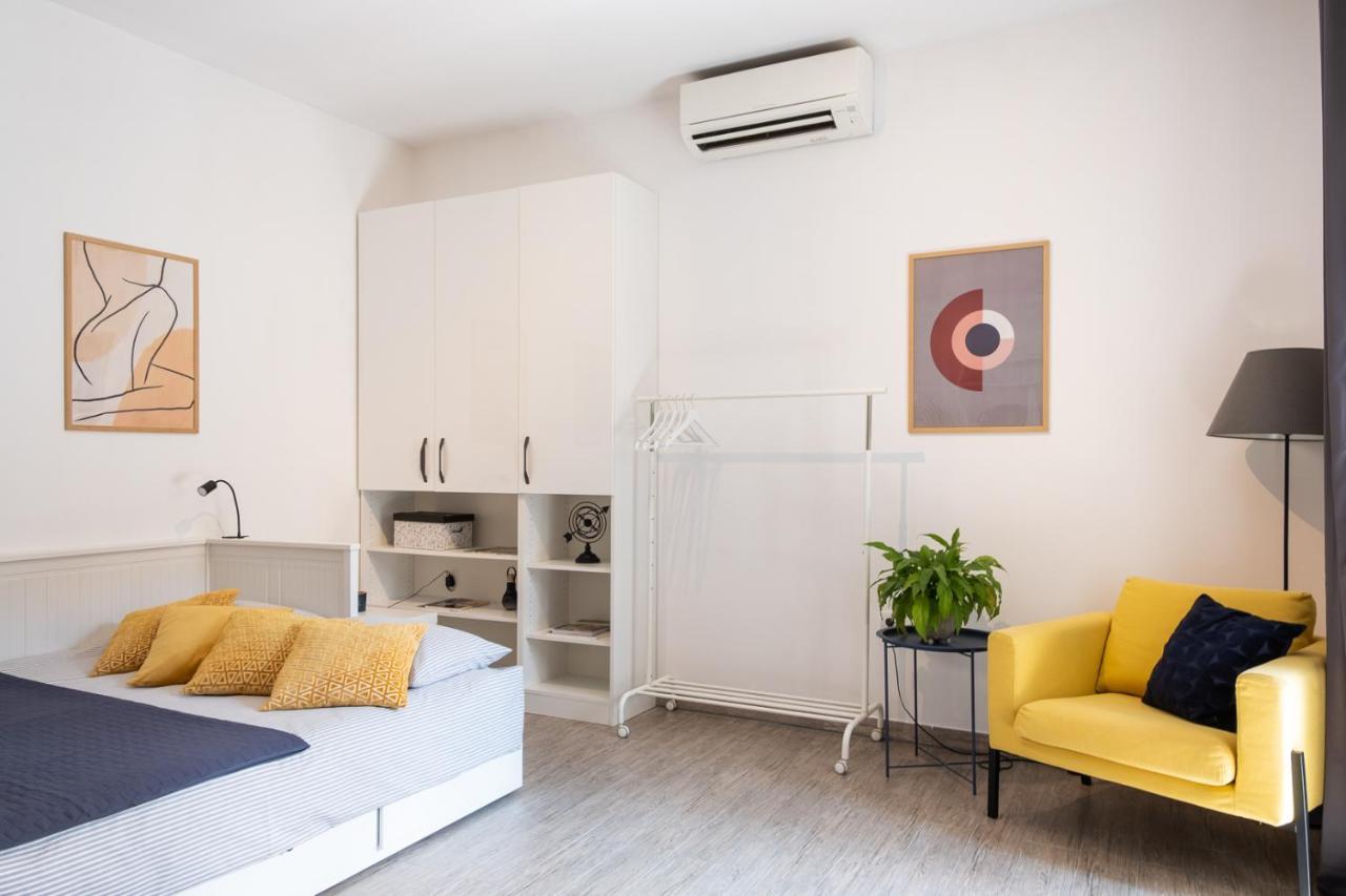 Studio Apartment Les - 4 Min Walk From Amphiteatre بولا المظهر الخارجي الصورة