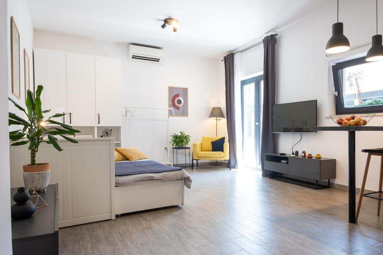 Studio Apartment Les - 4 Min Walk From Amphiteatre بولا المظهر الخارجي الصورة